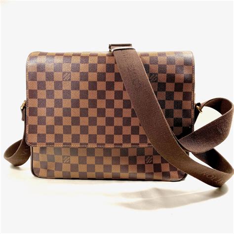 very messenger louis vuitton|louis vitton Messenger bag.